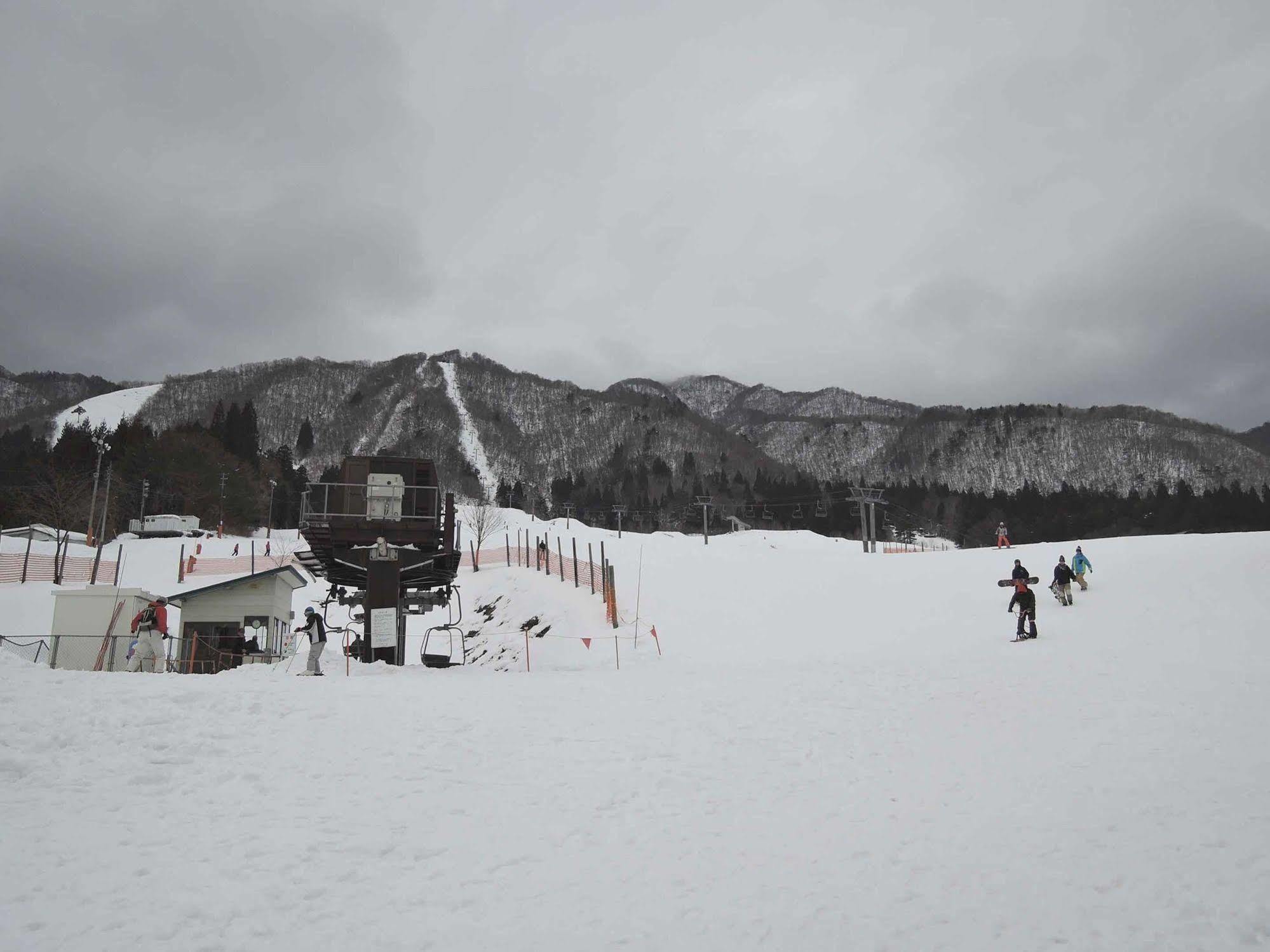 Sendaiya Hotel Hida Bagian luar foto